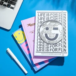 Sale MINISO Quaderno Happy Earth Con Elastico (1Pz)